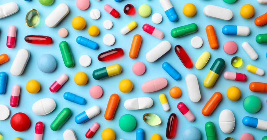 Продать лекарства с рук оставшиеся после лечения